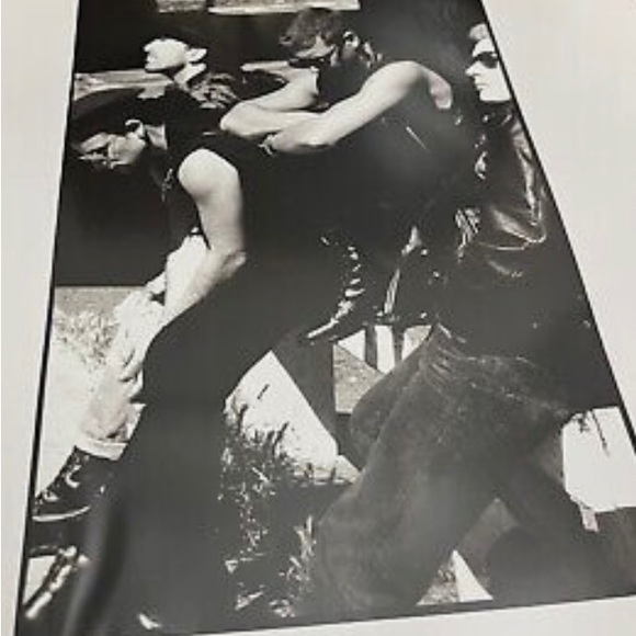 ✨Rare✨U2 3-D Dance Mixes Vinyl Album Set Limited Edition Sealed w Posters BNWT - Picture 3 of 6